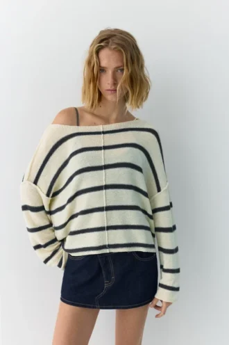 Asymmetrischer Feinstrickpullover