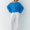 Asymmetrischer Feinstrickpullover Asymmetrischer Feinstrickpullover