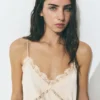 Asymmetrisches Camisole-Top Asymmetrisches Camisole-Top