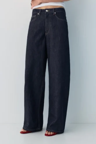Barrel-Jeans mit Herzen