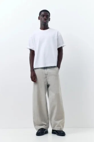 Bestickte Skater-Jeans