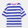 Blau gestreiftes T-Shirt Blau gestreiftes T-Shirt
