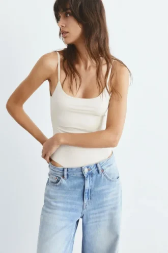 Body aus Polyamid mit dünnen Trägern
