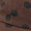 Braune Kappe mit Polka-Dots Braune Kappe mit Polka-Dots