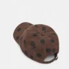 Braune Kappe mit Polka-Dots Braune Kappe mit Polka-Dots