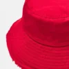 Bucket-Hut mit ausgefranstem Saum Bucket-Hut mit ausgefranstem Saum