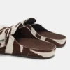Clogs aus Rindsleder mit Schnalle