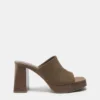 Clogs mit hohem Absatz Clogs mit hohem Absatz