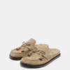 Clogs mit Quaste Clogs mit Quaste