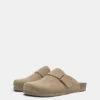 Clogs mit Schnalle Clogs mit Schnalle