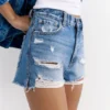 Denim-Shorts mit Rissen Denim-Shorts mit Rissen