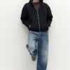 Einfacher Kapuzenpullover mit Reißverschluss Einfacher Kapuzenpullover mit Reißverschluss