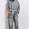 Einfacher Strickpullover Einfacher Strickpullover