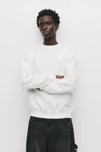 Einfaches Sweatshirt mit Rundhalsausschnitt