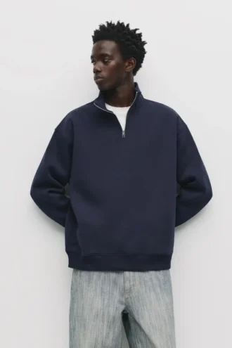 Einfaches Sweatshirt mit Viertelreißverschluss