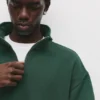 Einfaches Sweatshirt mit Viertelreißverschluss