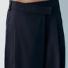 Elegante Hose mit überkreuztem Bund Elegante Hose mit überkreuztem Bund