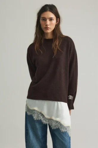 Feiner Pullover mit kombinierter Spitze