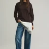 Feiner Pullover mit kombinierter Spitze