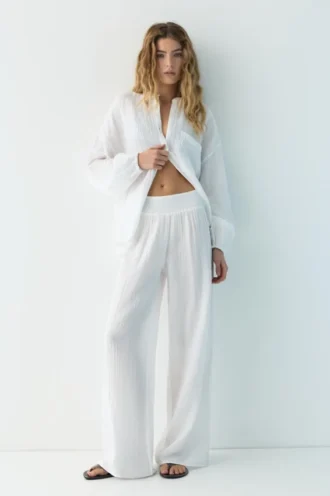 Fließende Hose im Gaze-Look