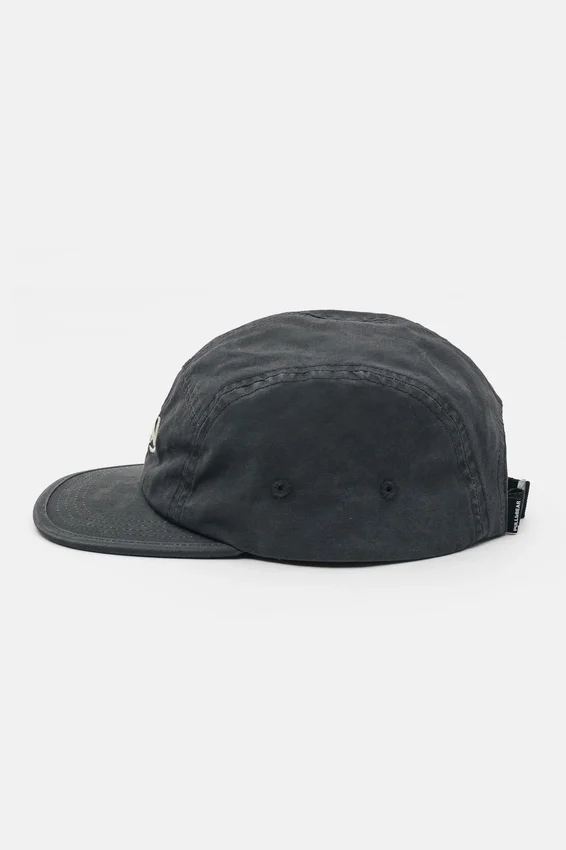 Fünf-Panel-Cap mit Stickerei Fünf-Panel-Cap mit Stickerei