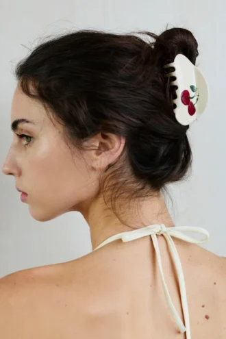 Gebogene Haarspange mit Kirschmotiv