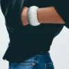 Gebogenes Metallarmband Gebogenes Metallarmband