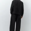Gerade geschnittene Hose mit Nähten Gerade geschnittene Hose mit Nähten