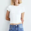 Geripptes Kurzarm-T-Shirt Geripptes Kurzarm-T-Shirt