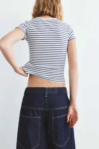 Geripptes Kurzarm-T-Shirt