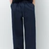 Gestreifte Denim-Jogging-Hose Gestreifte Denim-Jogging-Hose