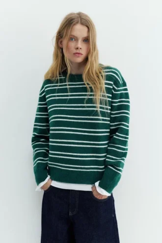 Gestreifter Pullover