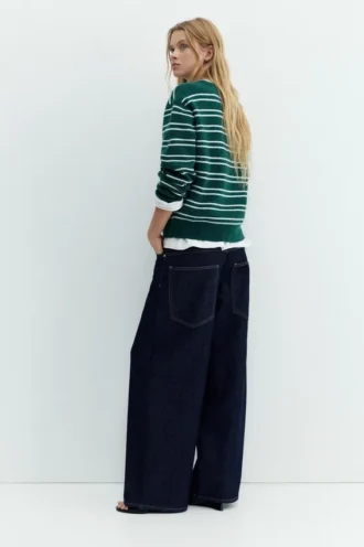 Gestreifter Pullover