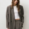 Gestreifter Zweireiher-Blazer