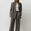 Gestreifter Zweireiher-Blazer