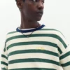 Gestreiftes Strick-T-Shirt Gestreiftes Strick-T-Shirt
