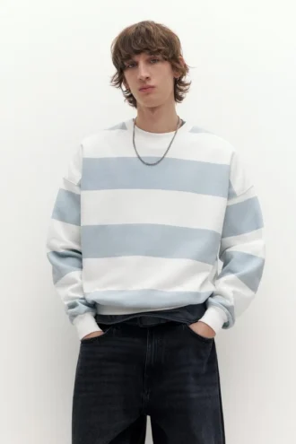 Gestreiftes Sweatshirt mit Rundhalsausschnitt