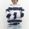 Gestreiftes Sweatshirt mit Rundhalsausschnitt Gestreiftes Sweatshirt mit Rundhalsausschnitt