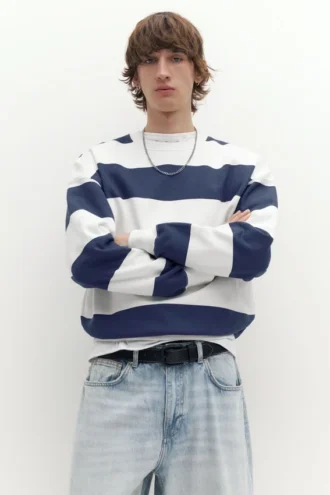 Gestreiftes Sweatshirt mit Rundhalsausschnitt
