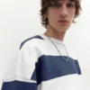 Gestreiftes Sweatshirt mit Rundhalsausschnitt Gestreiftes Sweatshirt mit Rundhalsausschnitt