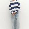 Gestreiftes Sweatshirt mit Rundhalsausschnitt Gestreiftes Sweatshirt mit Rundhalsausschnitt
