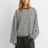 Gestreiftes T-Shirt mit Text Gestreiftes T-Shirt mit Text