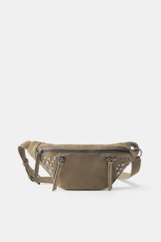 Gürteltasche mit Nieten