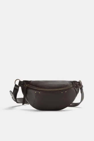 Gürteltasche mit Nieten