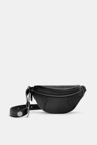 Gürteltasche mit Nieten