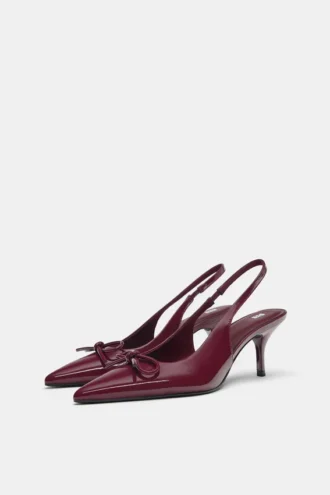 High Heels aus Lackleder mit Schleife