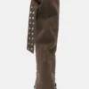 Hohe Lederstiefel mit Schnalle Hohe Lederstiefel mit Schnalle