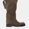 Hohe Lederstiefel mit Schnalle Hohe Lederstiefel mit Schnalle