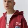 Hoodie mit Reißverschluss und Aufnähern