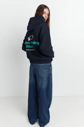 Hoodie mit Sternen-Slogan